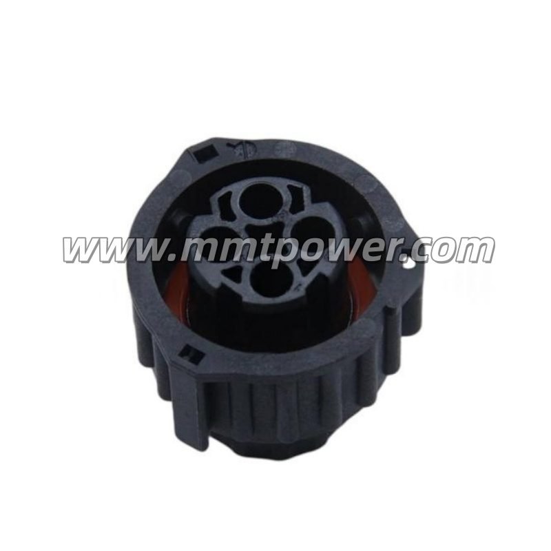 04218154 Plug‑in Connector fits Deutz TCD2013L04, BF4M2012, BF4M1013 diesel engines. High‑quality aftermarket electrical spare part, stable connection for heavy‑duty machinery, in stock with fast shipment.